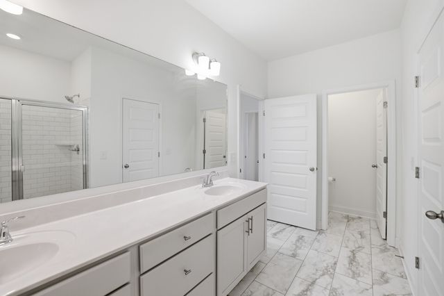 161 Crabourne Dr, White House, TN 37188