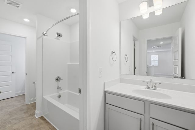 161 Crabourne Dr, White House, TN 37188
