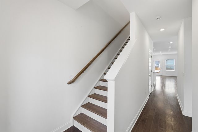 161 Crabourne Dr, White House, TN 37188
