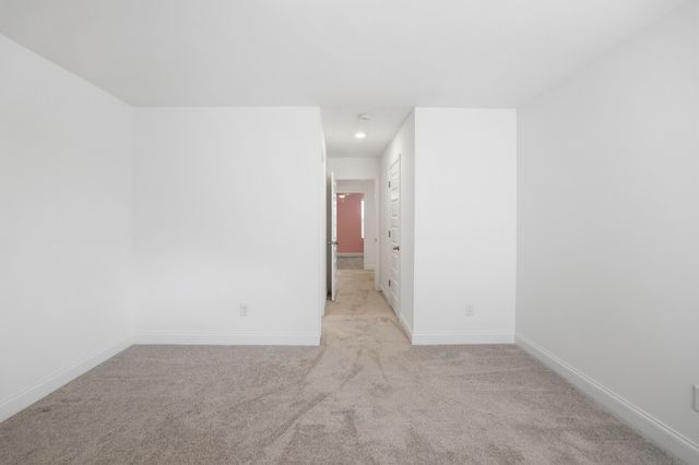 161 Crabourne Dr, White House, TN 37188