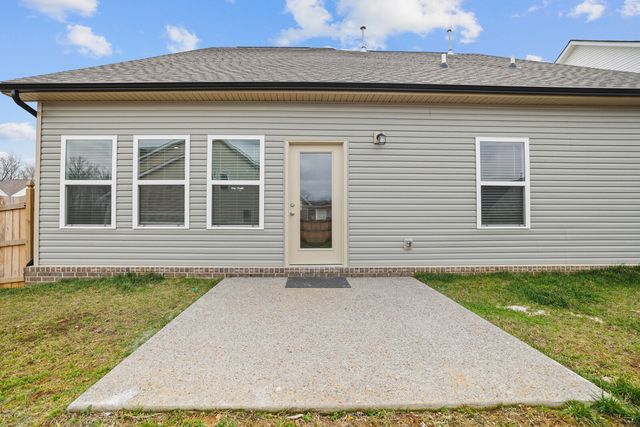 161 Crabourne Dr, White House, TN 37188
