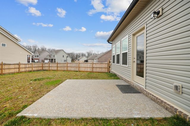 161 Crabourne Dr, White House, TN 37188