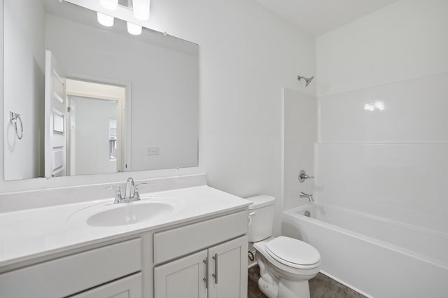 161 Crabourne Dr, White House, TN 37188