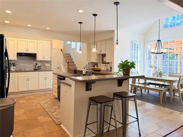 1890 Milfield Circle, Snellville, GA 30078