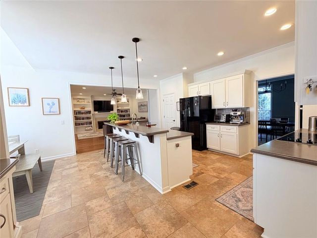 1890 Milfield Circle, Snellville, GA 30078