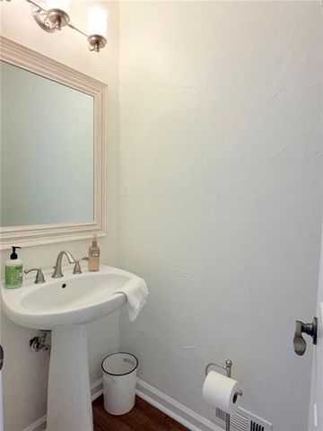 1890 Milfield Circle, Snellville, GA 30078