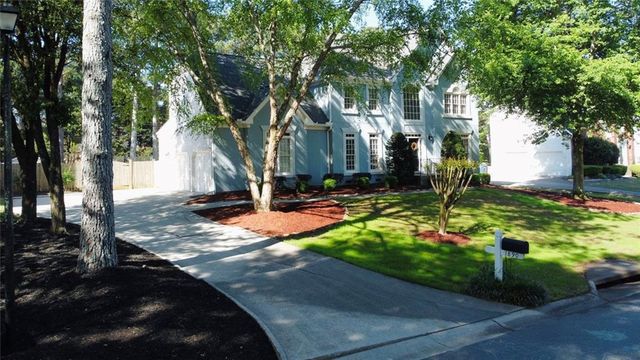 1890 Milfield Circle, Snellville, GA 30078