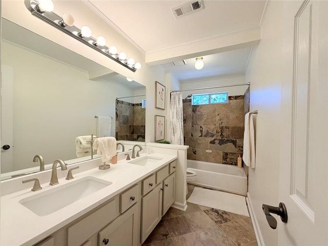 1890 Milfield Circle, Snellville, GA 30078