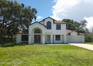 445 1st Avenue, Indialantic, FL 32903