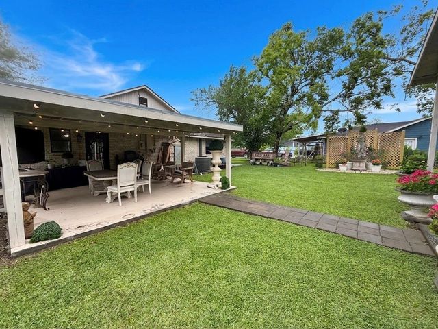 1905 Yellowstone Street, Freeport, TX 77541
