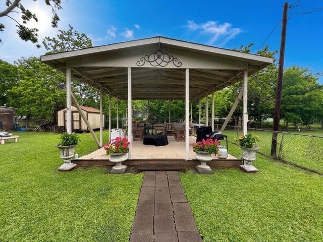 1905 Yellowstone Street, Freeport, TX 77541
