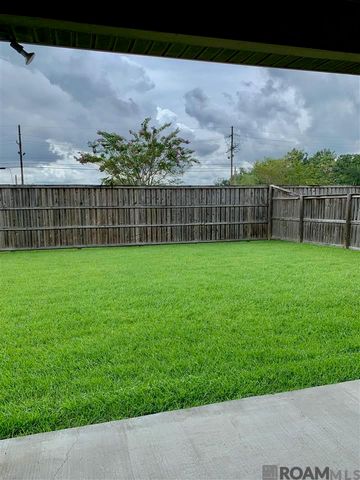 8624 Abertay Ave, Baton Rouge, LA 70820