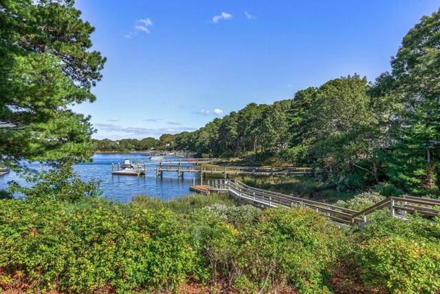 80 & 86 Summersea Road, Mashpee, MA 02649