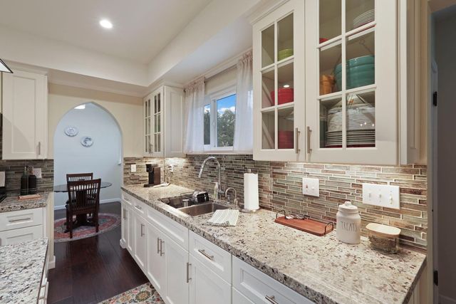 2634 Clarendon Ave, Stockton, CA 95204