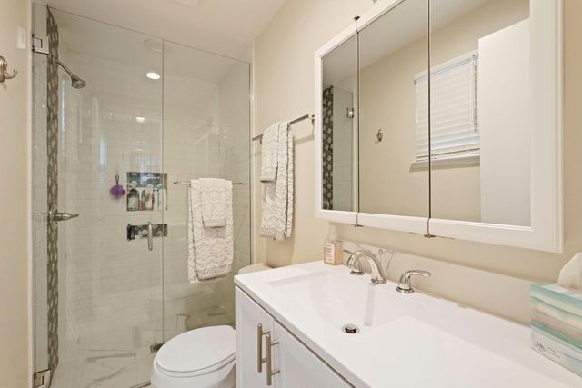 2634 Clarendon Ave, Stockton, CA 95204