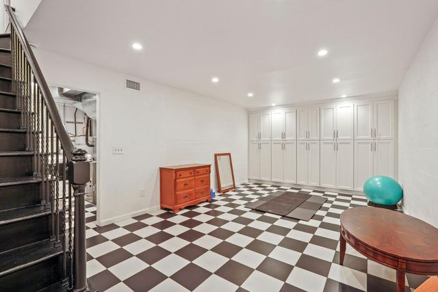 2634 Clarendon Ave, Stockton, CA 95204