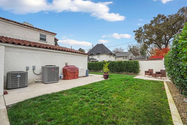 2634 Clarendon Ave, Stockton, CA 95204