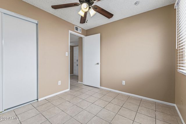 7937 W HAZELWOOD Street, Phoenix, AZ 85033