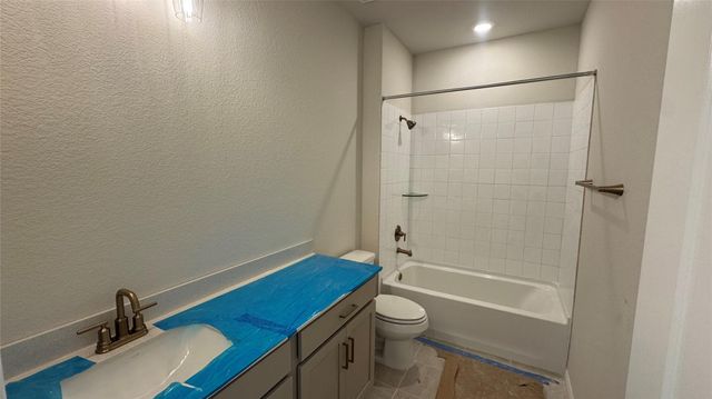 269 Crater Lake DR, Dripping Springs, TX 78620