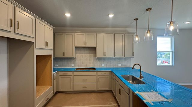 269 Crater Lake DR, Dripping Springs, TX 78620