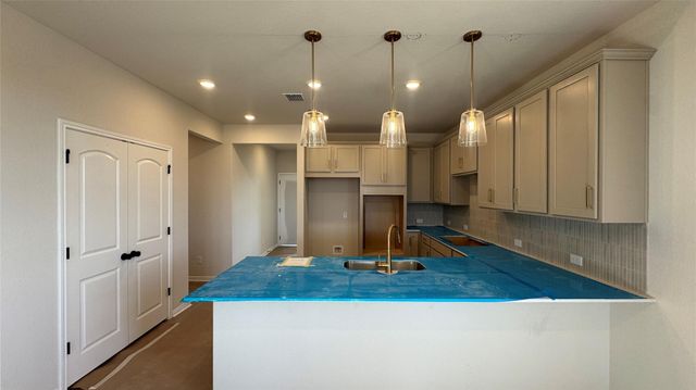 269 Crater Lake DR, Dripping Springs, TX 78620