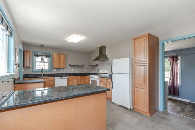 147 Smith St, North Attleboro, MA 02760