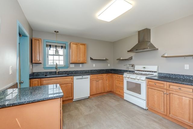 147 Smith St, North Attleboro, MA 02760