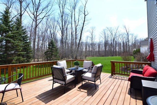 10411 Redbud Drive, Aurora, OH 44202