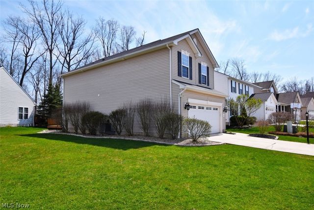 10411 Redbud Drive, Aurora, OH 44202