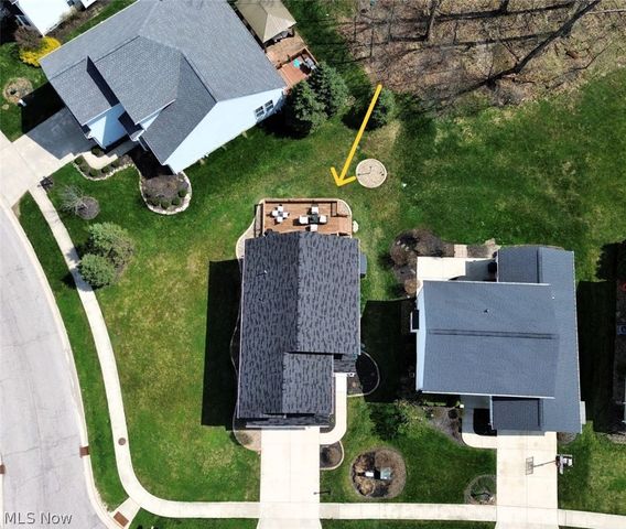 10411 Redbud Drive, Aurora, OH 44202