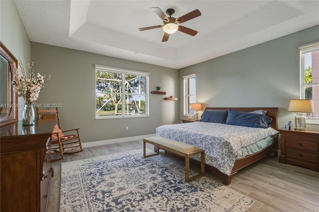 12783 NW 18th Mnr, Pembroke Pines, FL 33028