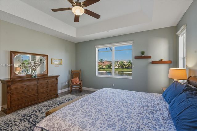 12783 NW 18th Mnr, Pembroke Pines, FL 33028