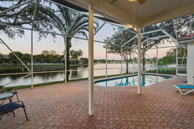 12783 NW 18th Mnr, Pembroke Pines, FL 33028