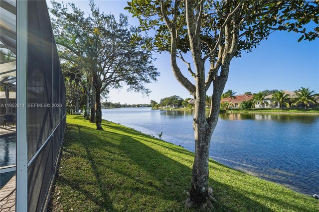 12783 NW 18th Mnr, Pembroke Pines, FL 33028