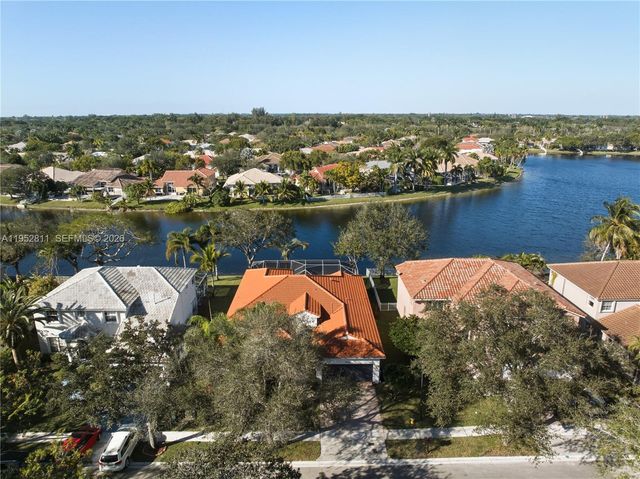 12783 NW 18th Mnr, Pembroke Pines, FL 33028