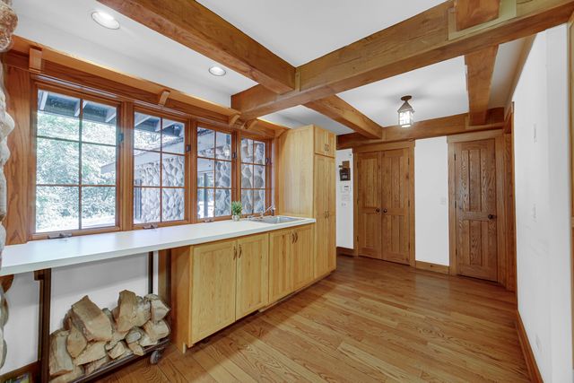 27250 N Meadowoods Lane, Mettawa, IL 60048