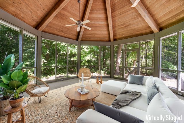 27250 N Meadowoods Lane, Mettawa, IL 60048