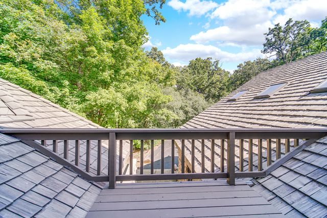 27250 N Meadowoods Lane, Mettawa, IL 60048