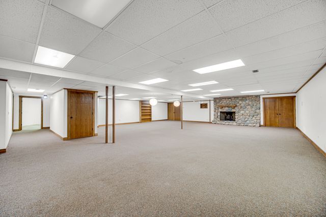 27250 N Meadowoods Lane, Mettawa, IL 60048