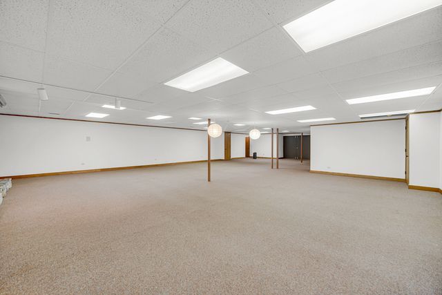 27250 N Meadowoods Lane, Mettawa, IL 60048