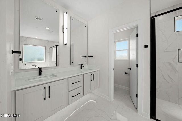 613 Paseo Campanero Street, Horizon City, TX 79928