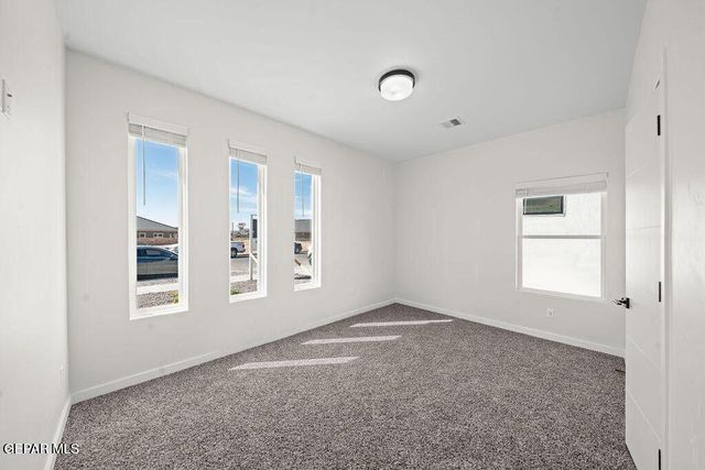 613 Paseo Campanero Street, Horizon City, TX 79928