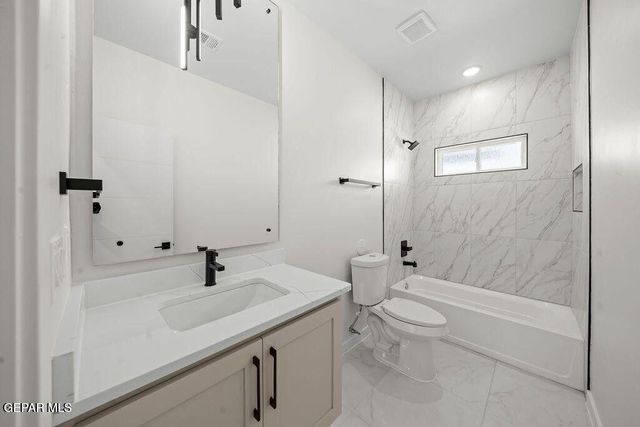 613 Paseo Campanero Street, Horizon City, TX 79928