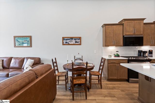 327 Grange Valley Lane, Central, SC 29630