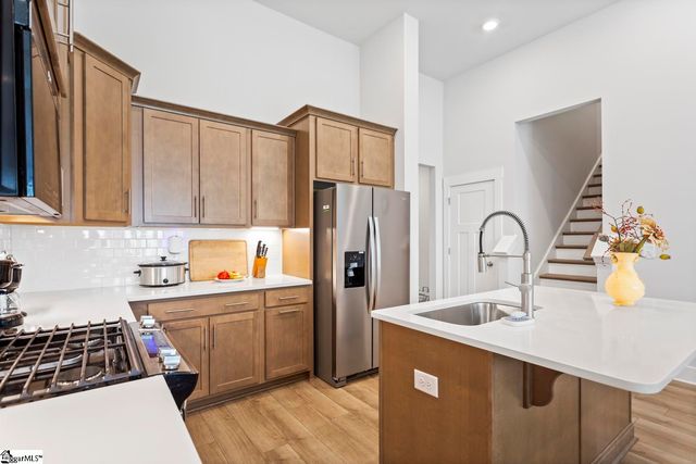 327 Grange Valley Lane, Central, SC 29630