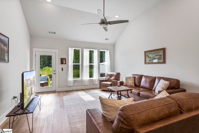 327 Grange Valley Lane, Central, SC 29630