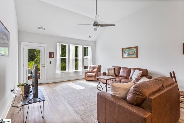 327 Grange Valley Lane, Central, SC 29630