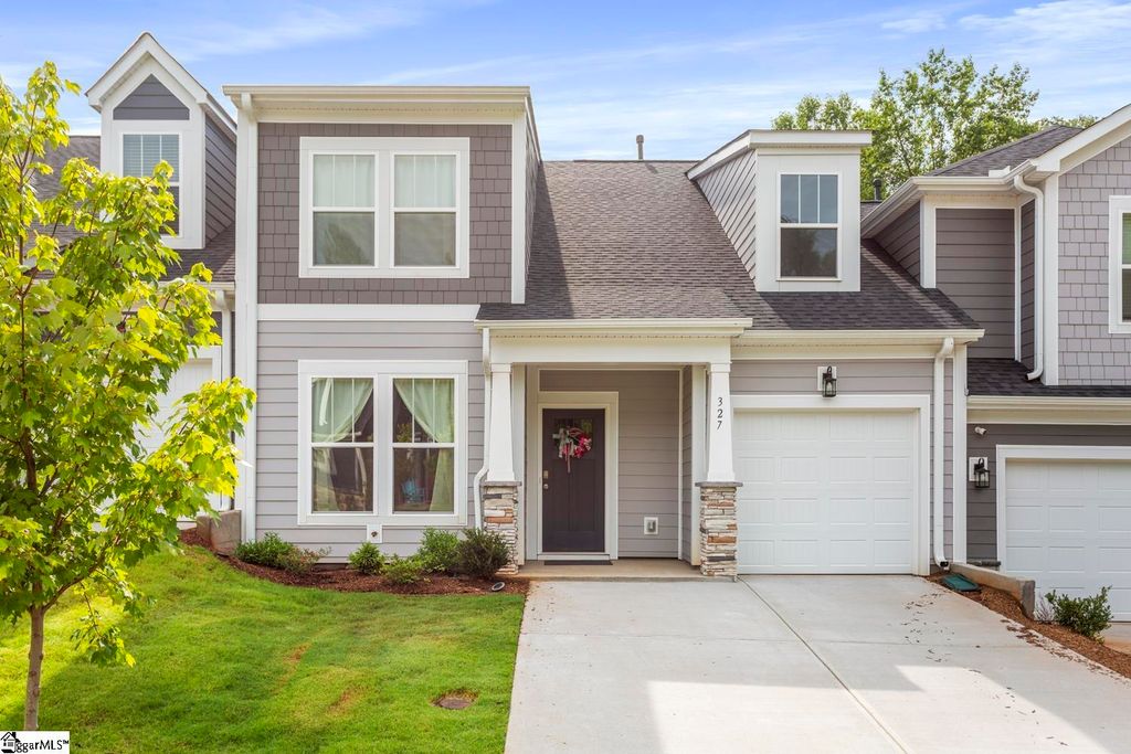 327 Grange Valley Lane, Central, SC 29630