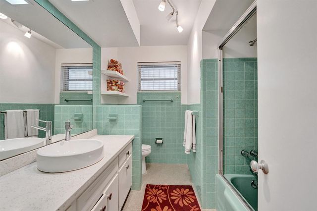 3113 Hollywood Boulevard, Hollywood, FL 33021