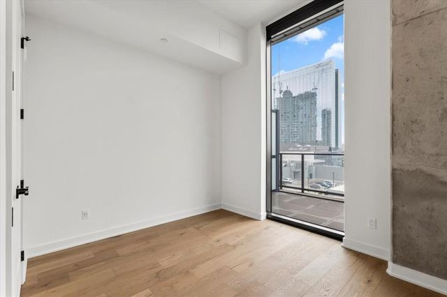 84 East Ave 1202, Austin, TX 78701